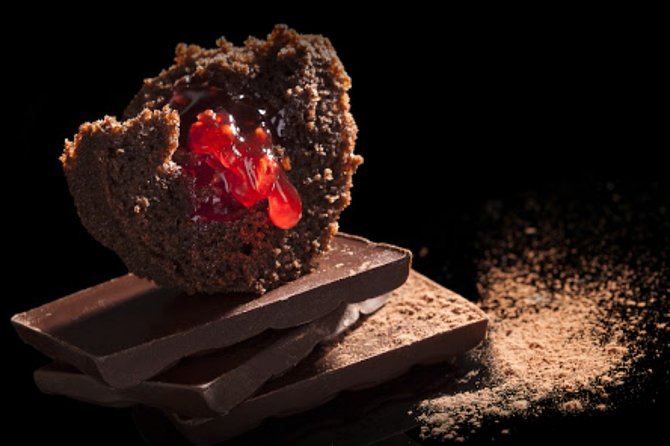 Amsterdam: Chocolate Fondue in the Dark - Why the darkness changes a familiar dessert