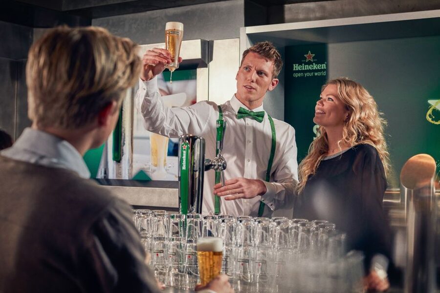 Amsterdam: City Canal Cruise and Heineken Experience - The walk from beer to boat