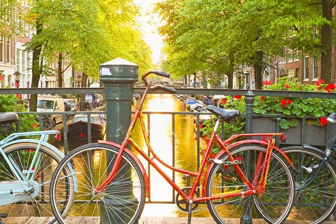 Amsterdam City Center & History - Exclusive Guided Walking Tour - Key points at a glance