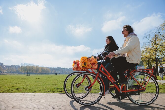 Amsterdam City Top Highlights Guided Bike Tour - Why a bike is the right way to meet Amsterdam