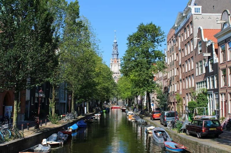 Amsterdam: City walking experience with a local - Key points to know before booking