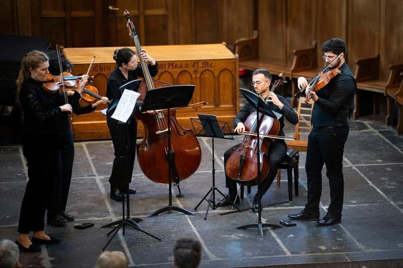 Amsterdam: Classical Music Concert at the Begijnhof - Entering the Begijnhof for an Hour of Music