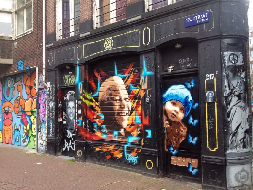 Amsterdam: Coffee Shops Walking Tour - Reading the Red Light District beyond the windows