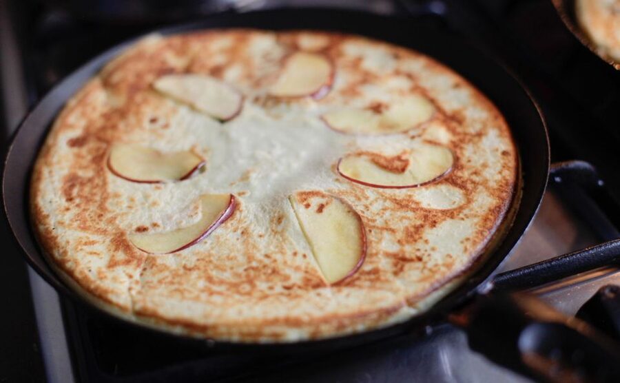 Amsterdam: Craft Dutch Pancakes in Charming Canal House - A home kitchen beside the Amstel River