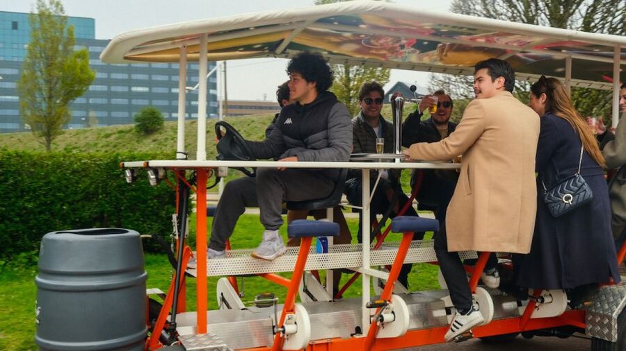 Amsterdam: Dutch Beer Bike Blast Tour with Onboard Bar - Key points before you book