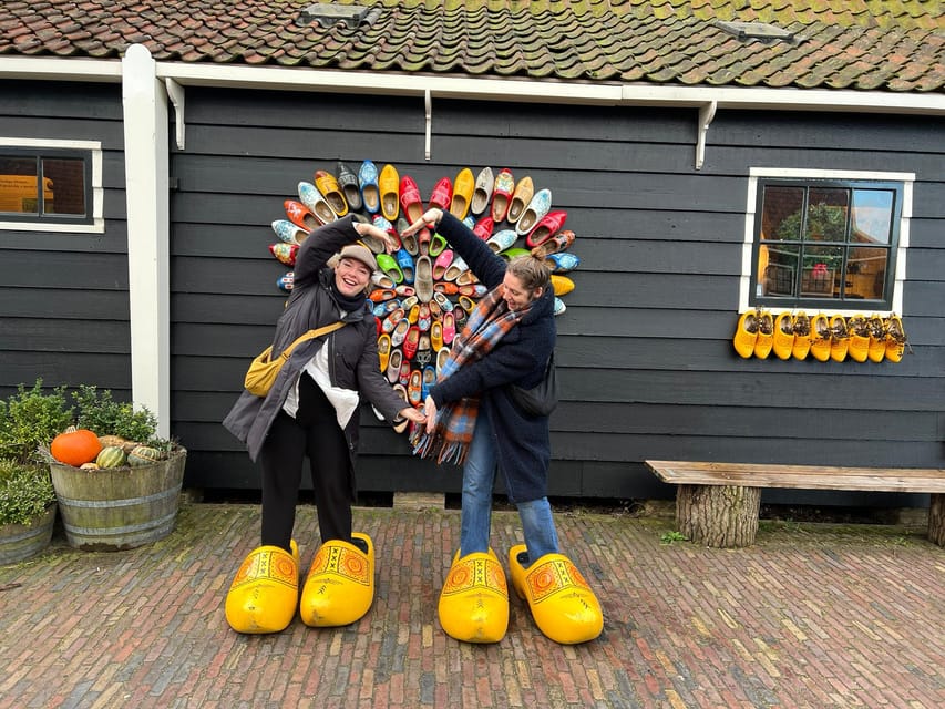 Amsterdam: Dutch Countryside E-Bike with Cheese & Clogs - The guides make a real difference