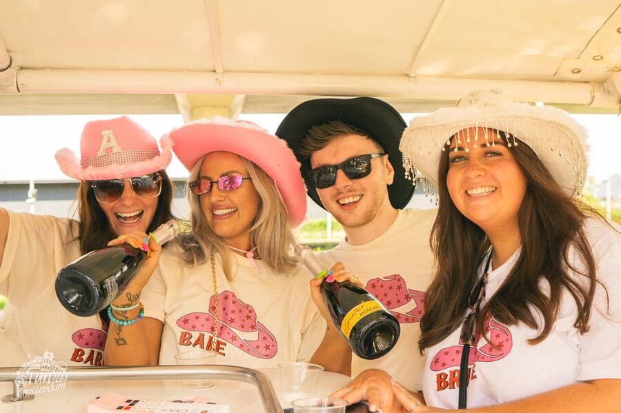 Amsterdam: Dutch Prosecco Party Bike - The role of the guide and party games