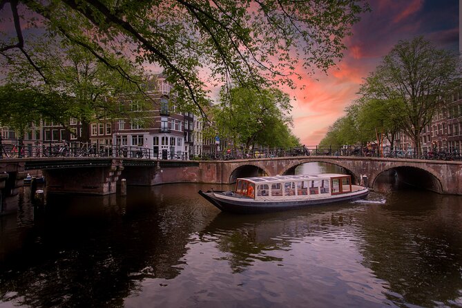 Amsterdam Evening Canal Cruise with Live Guide and Onboard Bar - What the route can include