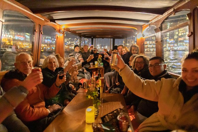 Amsterdam Evening Canal Cruise with Live Guide and Onboard Bar - The onboard bar and the social side