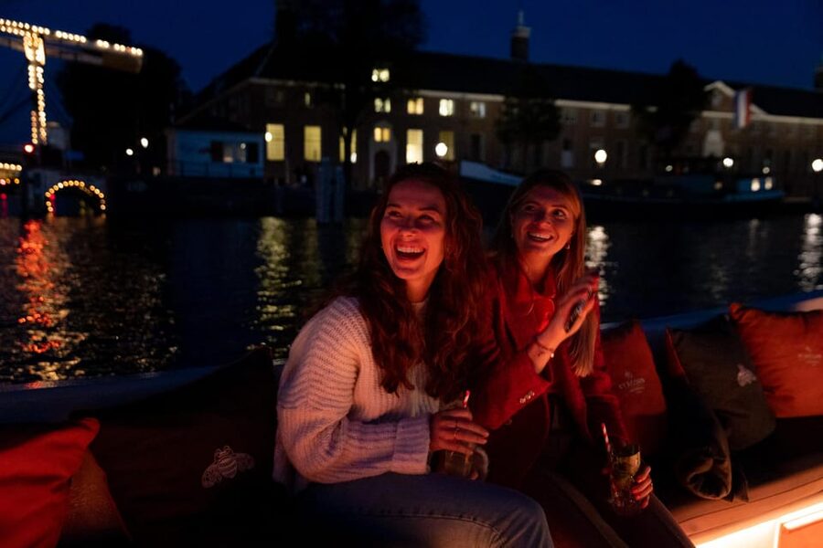Amsterdam: Evening Canal Cruise with (Open) Bar on Board - Starting points, timing, and practical planning