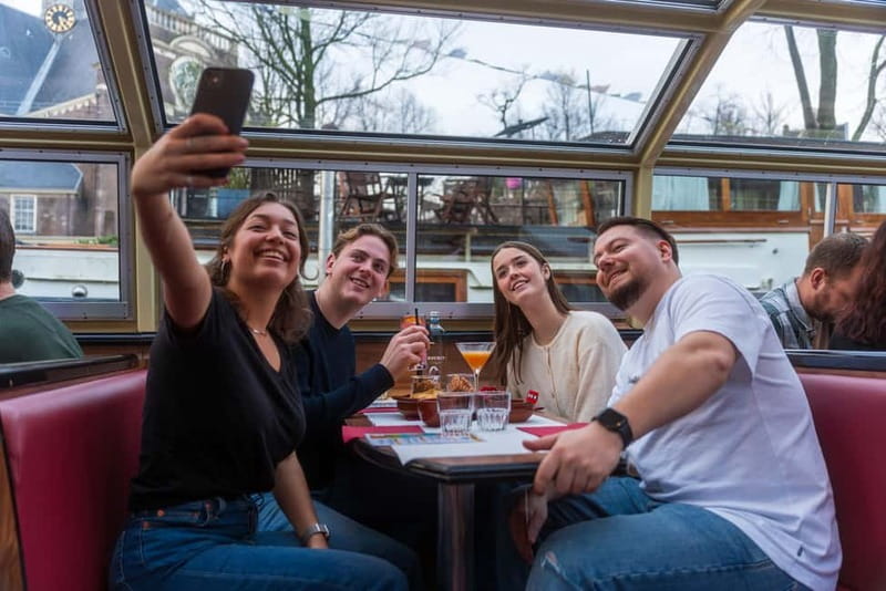 Amsterdam: Evening Cocktail Cruise along the canals - Key points at a glance