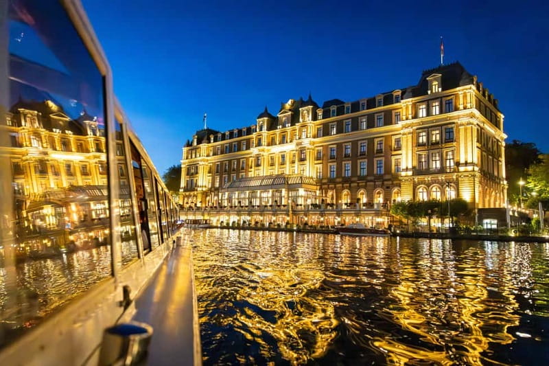 Amsterdam: Evening Cruise with Optional Wine and Snacks - The optional snack box and evening comfort