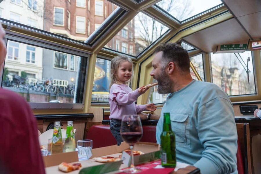 Amsterdam: Evening Pizza Cruise Along the Canals - Following the Canal Belt route