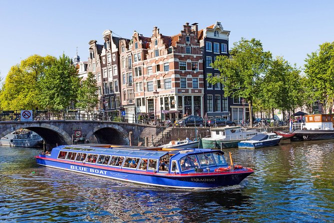 Amsterdam Family-Friendly Canal Cruise with Snackbox Option - What you will see near the museum district