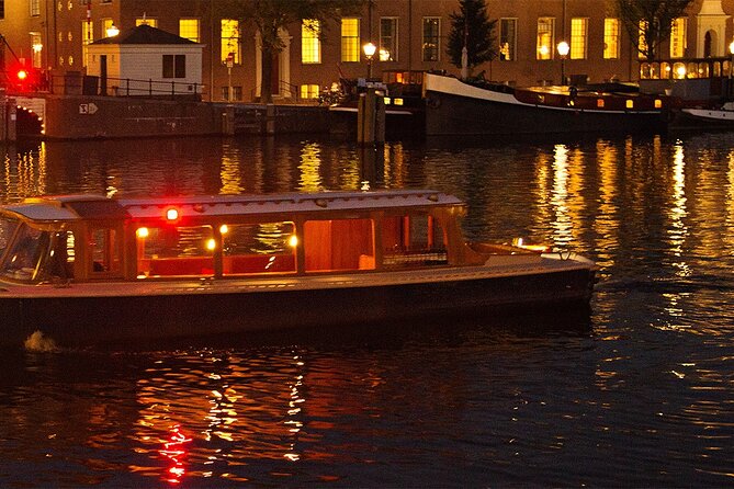 Amsterdam Festival of Lights Cruise by Captain Dave - What the 12-person limit changes