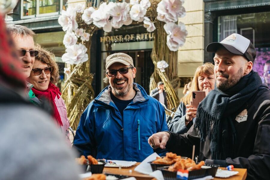 Amsterdam: Food and Culture Walking Tour with Tastings - A food tour that also gives you your Amsterdam bearings