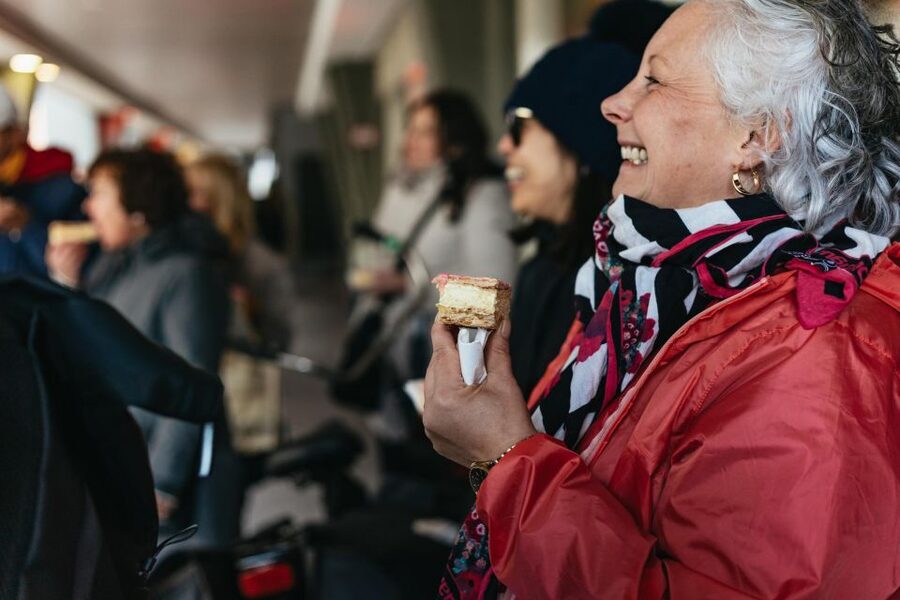 Amsterdam: Food and Culture Walking Tour with Tastings - Bitterballen, fries, and the Dutch snack tradition