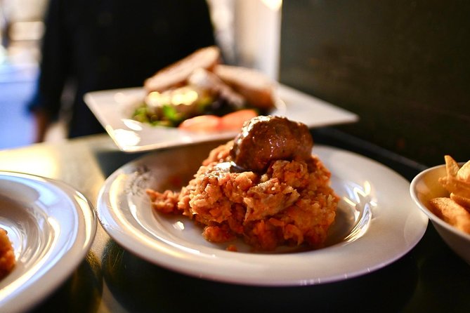 Amsterdam Food Tour of 10+ Local Classic Tastings in Jordaan Area - Guides who shape the experience