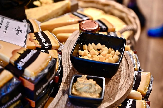 Amsterdam Food Tour of 10+ Local Classic Tastings in Jordaan Area - How much food do you actually get?