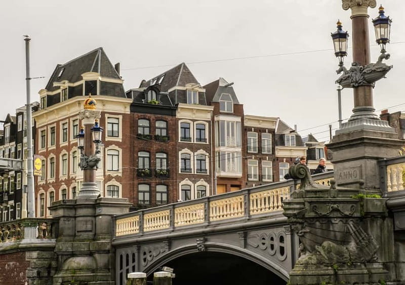 Amsterdam: German Canal Cruise with Unlimited Drinks Option - Magere Brug and the Amstel