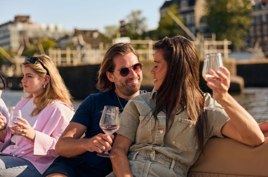 Amsterdam: German Guided Canal Cruise with on Board Bar - Prinsengracht and the return toward the Amstel
