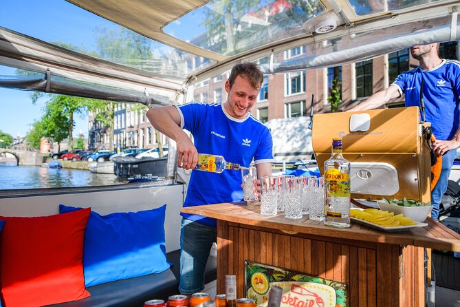 Amsterdam: German-speaking boat trip with bar on board - Magere Brug and the return to the Amstel