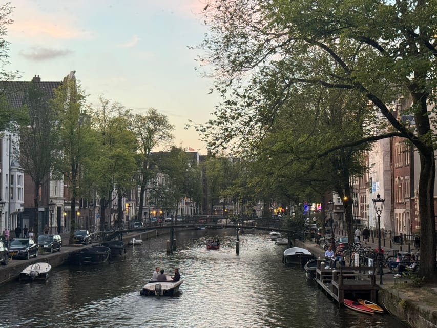 Amsterdam: Ghost Walking Tour and Dark History - Oudezijds Achterburgwal and the city’s darker waterways