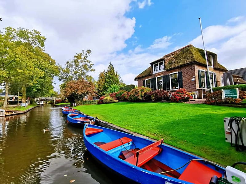 Amsterdam: Giethoorn, Afsluitdijk and Zaanse Schans Day Trip - Key points to know before booking