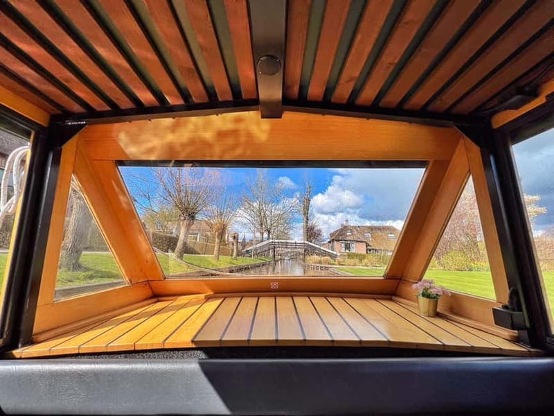 Amsterdam: Giethoorn, Afsluitdijk and Zaanse Schans Day Trip - Should you book it?
