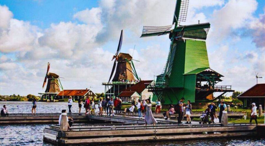 Amsterdam: Giethoorn and Zaanse Schans Windmills Day Tour - Is $135 a fair price?
