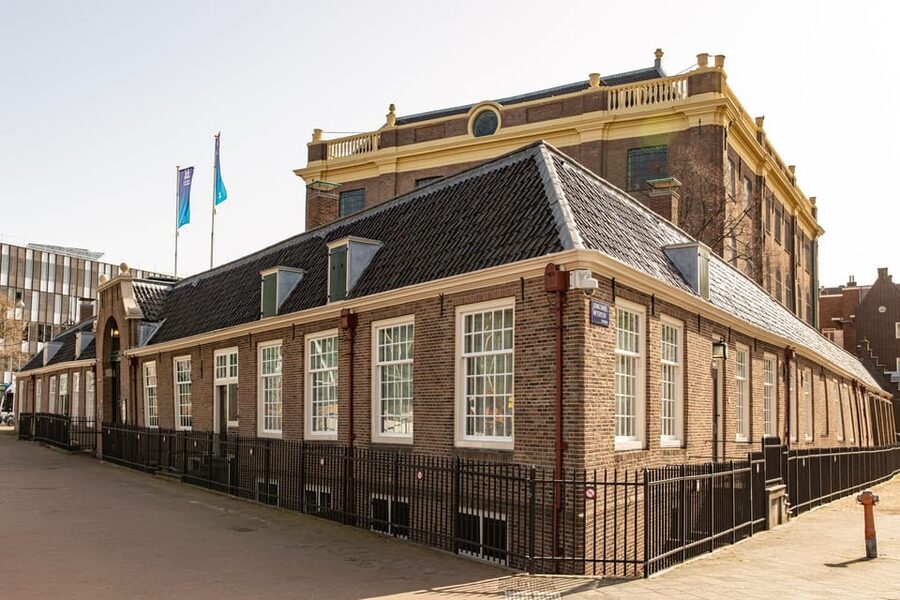 Amsterdam: Guided Anne Frank Small-Group Walking Tour - What this Anne Frank walking tour really offers