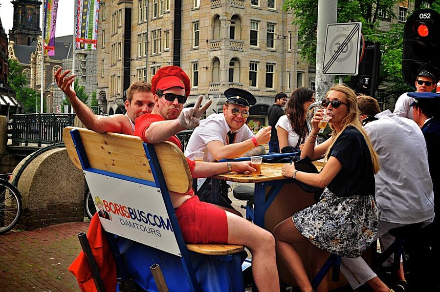 Amsterdam: Guided Beer or Prosecco Bike Tour - The route is not a city-center sightseeing circuit