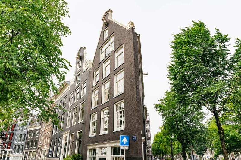 Amsterdam: Guided Bike Tour City Centre in EN/DE/FR/ES - The guides and the quality of the experience