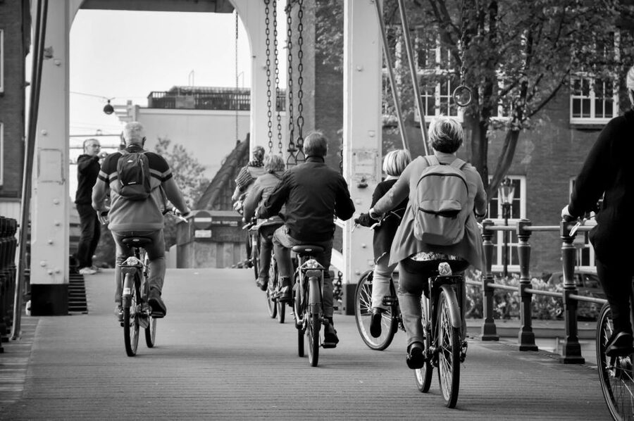 Amsterdam: Guided City Bike Tour in French - Westerdok, the Western Islands, and the Nine Streets