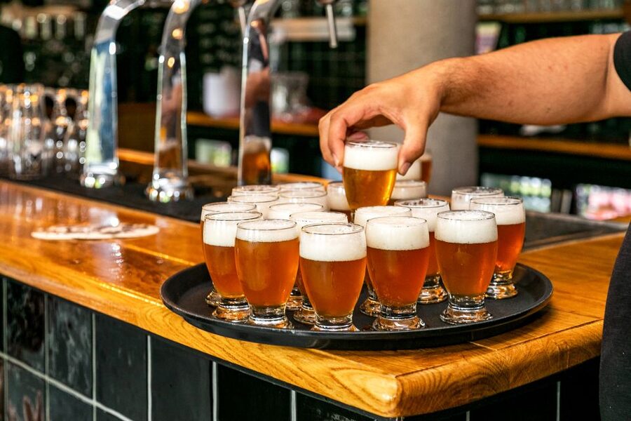 Amsterdam: Guided Craft Beer Brewery Bus Tour with Tastings - A bus ride into Amsterdam’s craft beer scene