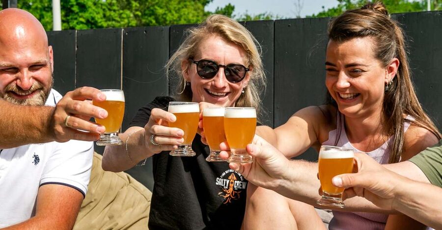 Amsterdam: Guided Craft Beer Brewery Bus Tour with Tastings - What nine small tasters really mean