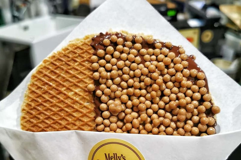 Amsterdam: Guided Food Tour with Tastings - What the small group adds to the experience