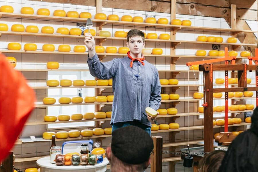 Amsterdam: Guided Zaanse Schans, Windmills & Cheese Tour - Key points to know before booking