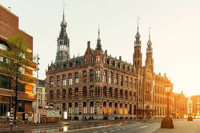 Amsterdam Highlights Walking Tour - Begijnhof: a quiet finish in the city center
