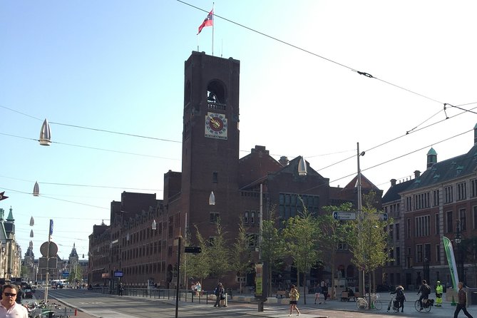 Amsterdam Highlights Walking Tour: Small Group Experience - Canals, gabled houses, and the Begijnhof
