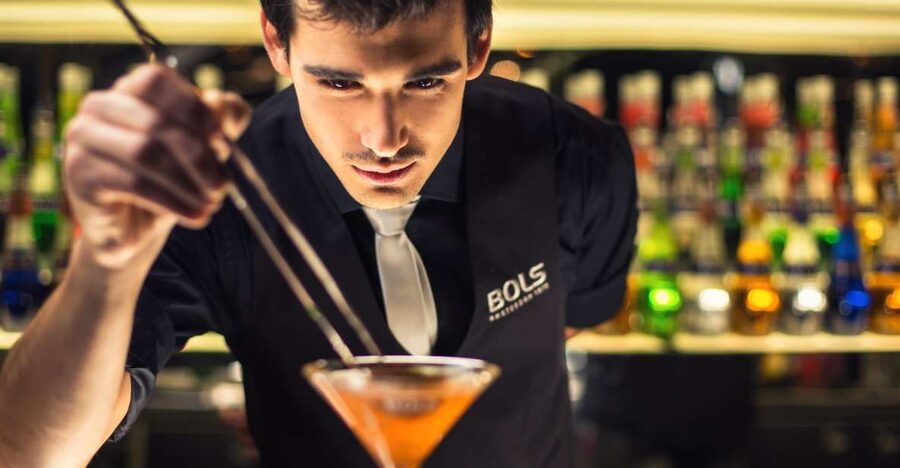 Amsterdam: House of Bols Entry Ticket and Nightlife Ticket - Age, clothing, and what to bring