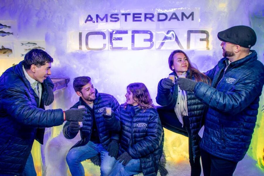 Amsterdam: Icebar Entry Ticket with 3 Drinks - Location near Rembrandtplein