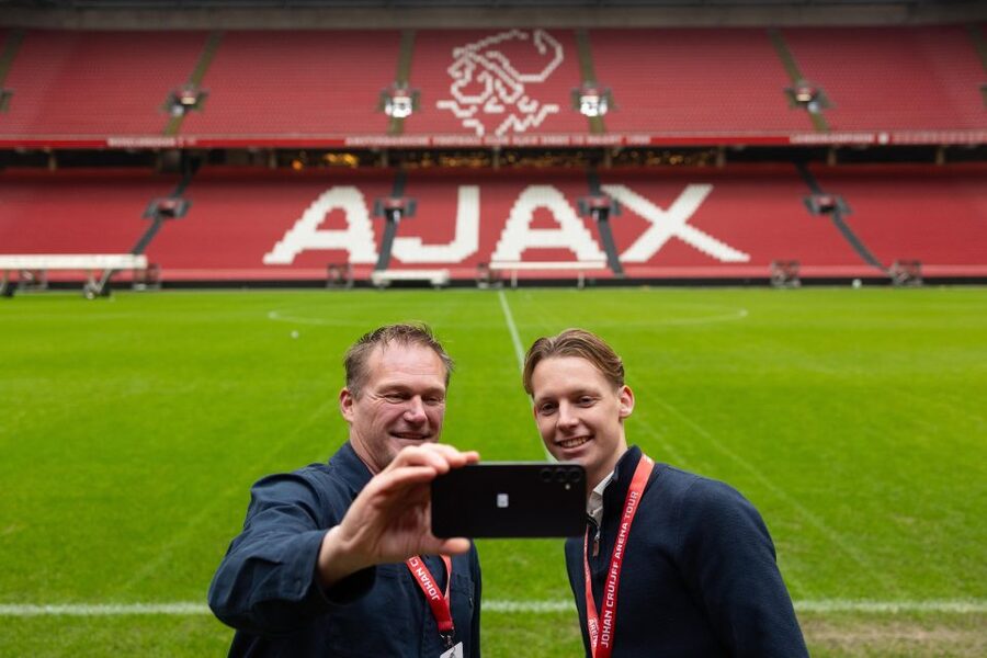 Amsterdam: Johan Cruijff ArenA Tour with Optional Guide - Who should book this experience?