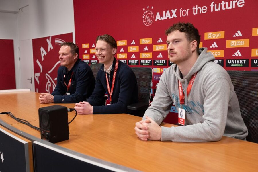 Amsterdam: Johan Cruijff ArenA Tour with Optional Guide - Walking into the Ajax dressing room