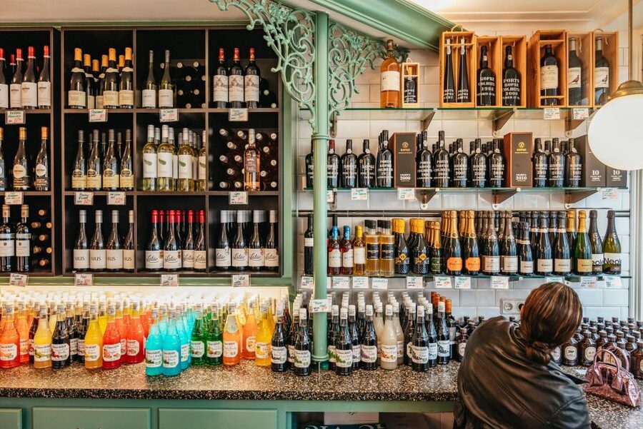 Amsterdam: Jordaan District Local Food Walking Tour - Who should book this Jordaan food walk?