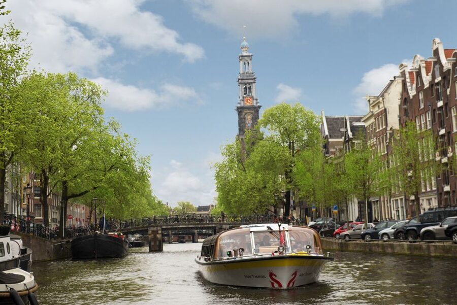 Amsterdam: Keukenhof and Zaanse Schans Live Guided Day Tour - Zaanse Schans: windmills with a working-village feel