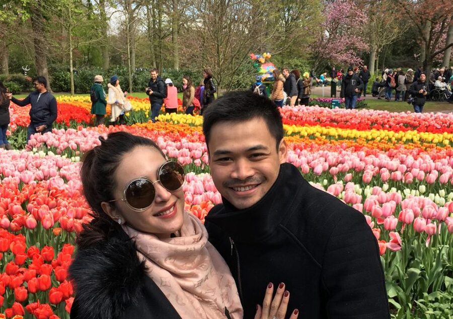Amsterdam: Keukenhof Tulip Garden and Giethoorn Experience - Booking details worth knowing