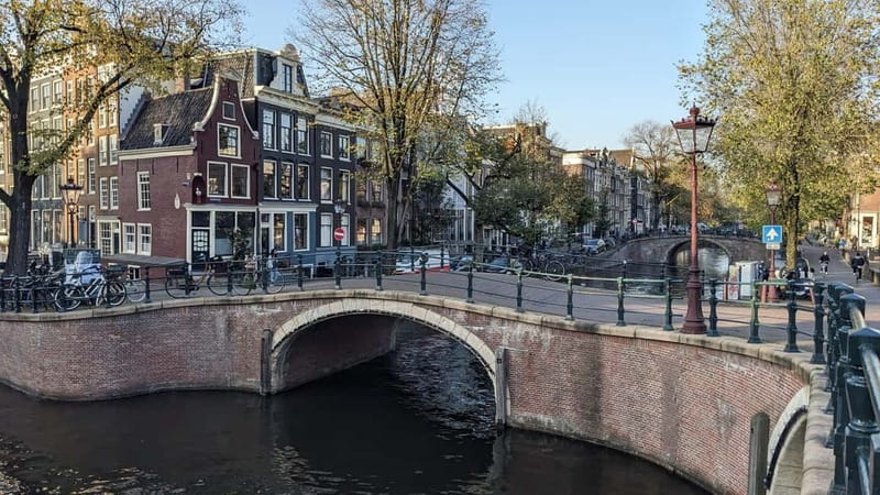 Amsterdam: Layover Flight Private Guided Tour (3h or 5h) - Key points at a glance