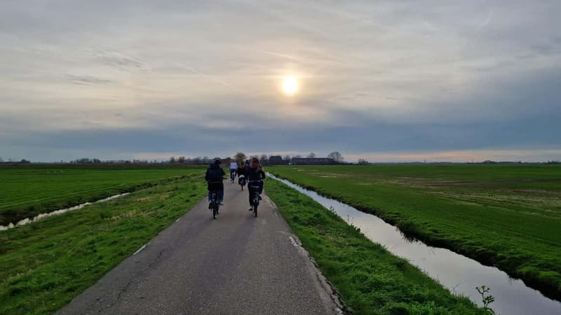 Amsterdam: Leisurely Windmill & Countryside Bike Ride - Following the North Holland Canal
