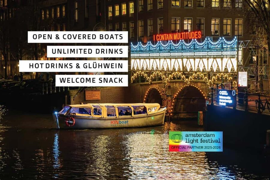 Amsterdam: Light Festival Boat Tour with Warm Drinks - Seeing the art from an open boat